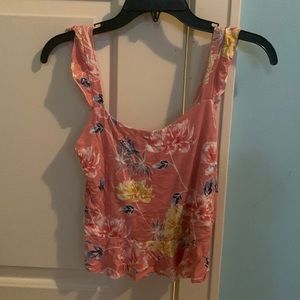CUTE Floral tank!